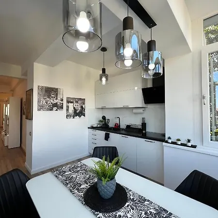 Sky View - Luxury - Sanador Victoriei شقة *